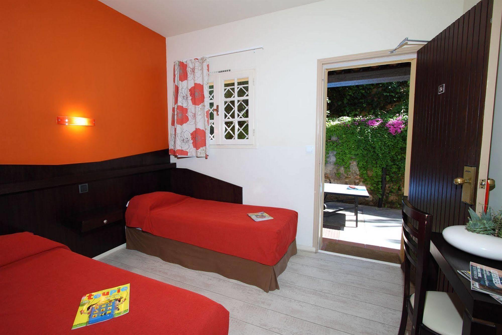 Golf Hotel Bandol Exterior photo